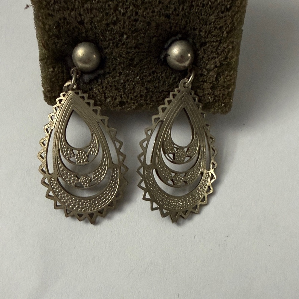 Antique Silver Teardrop Filigree Drop Earrings